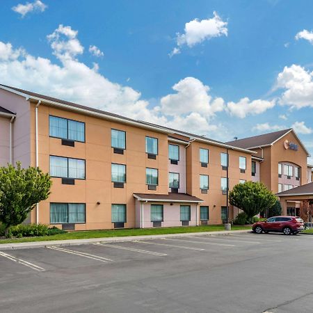 Comfort Inn & Suites Farmington - Victor מראה חיצוני תמונה