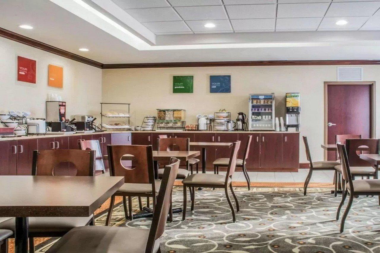 Comfort Inn & Suites Farmington - Victor מראה חיצוני תמונה