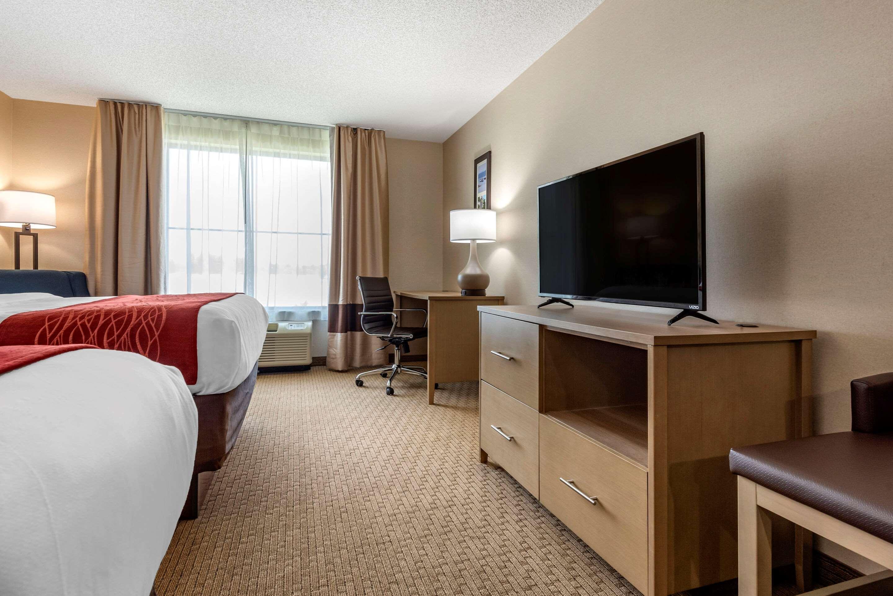 Comfort Inn & Suites Farmington - Victor מראה חיצוני תמונה