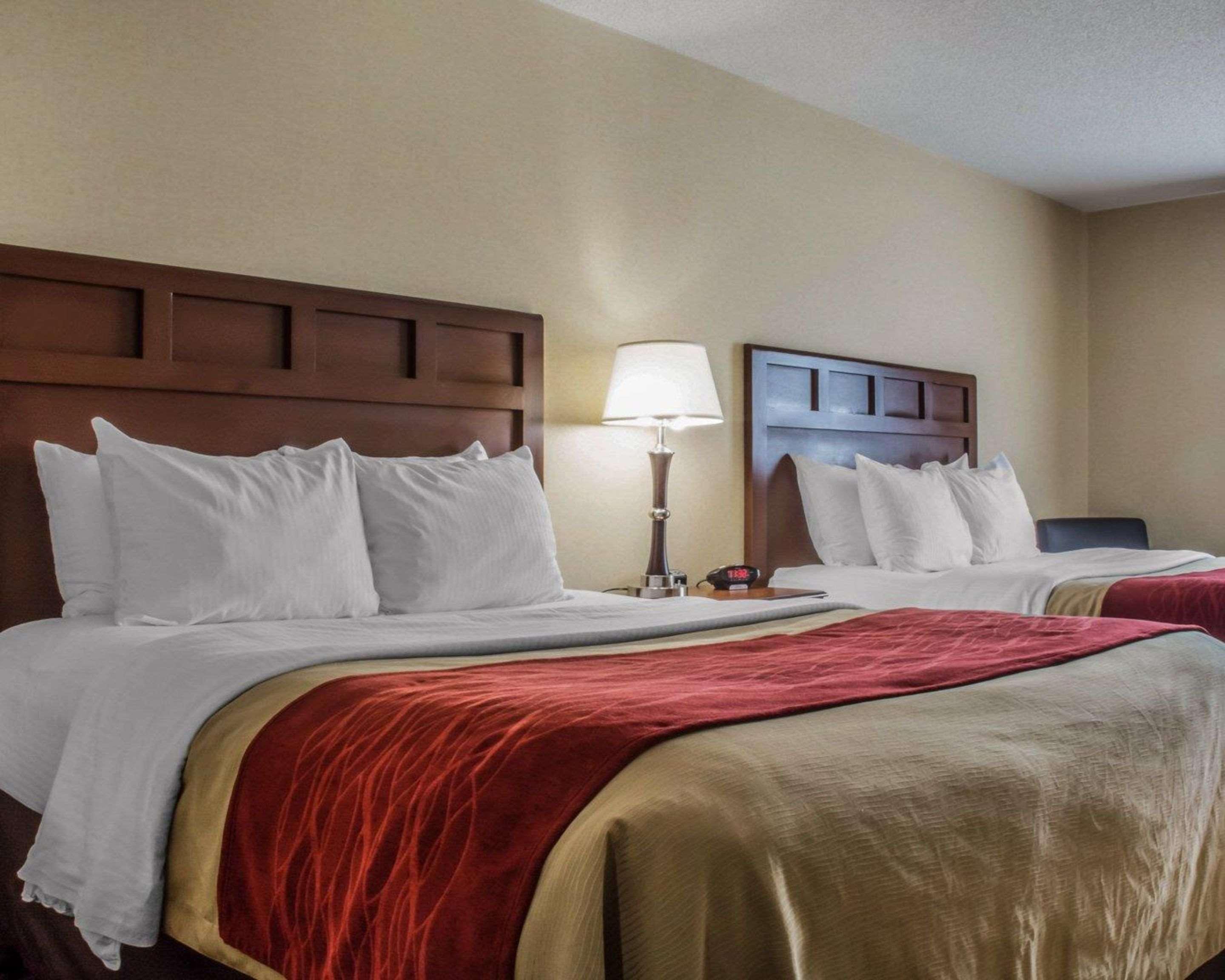Comfort Inn & Suites Farmington - Victor מראה חיצוני תמונה