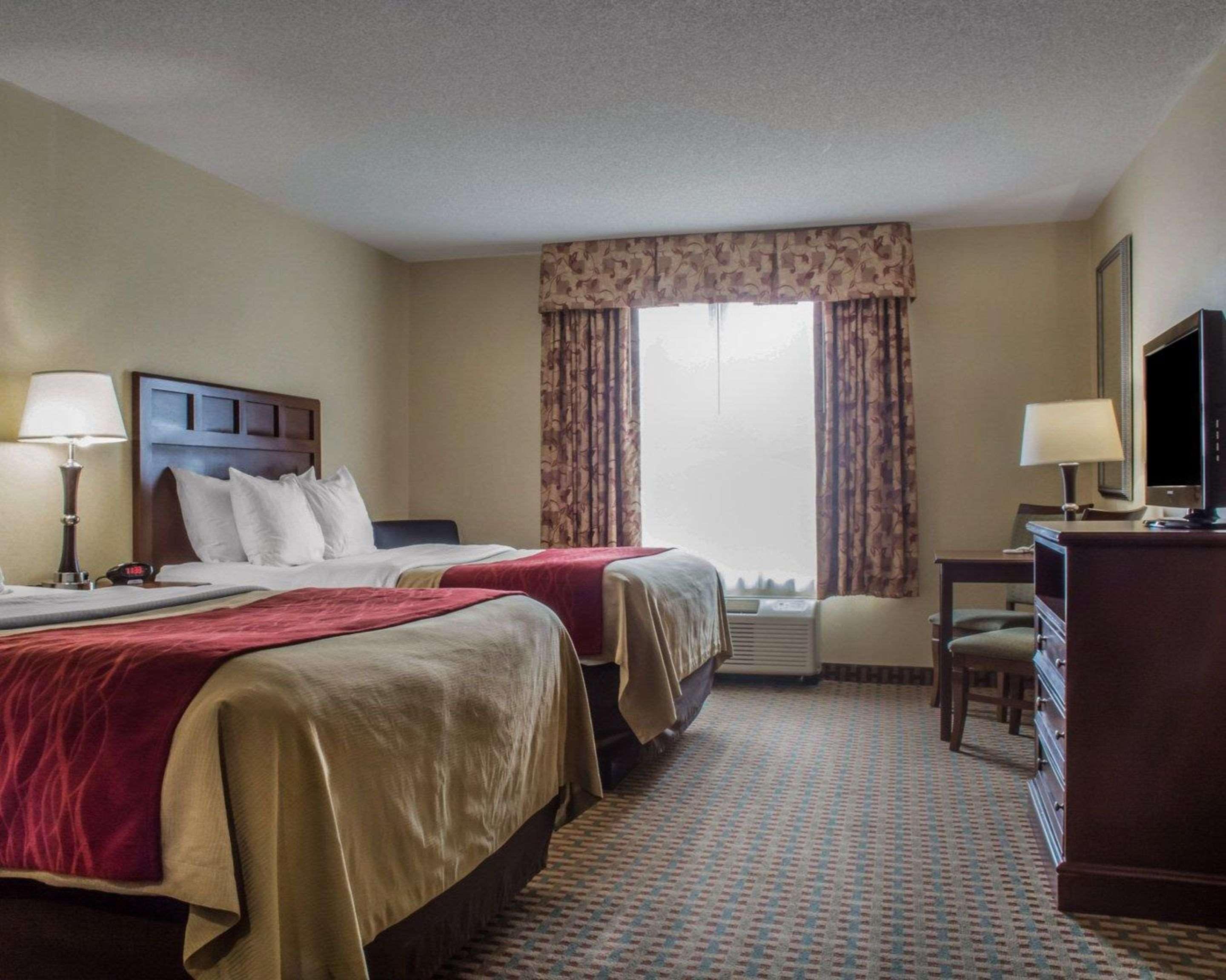 Comfort Inn & Suites Farmington - Victor מראה חיצוני תמונה