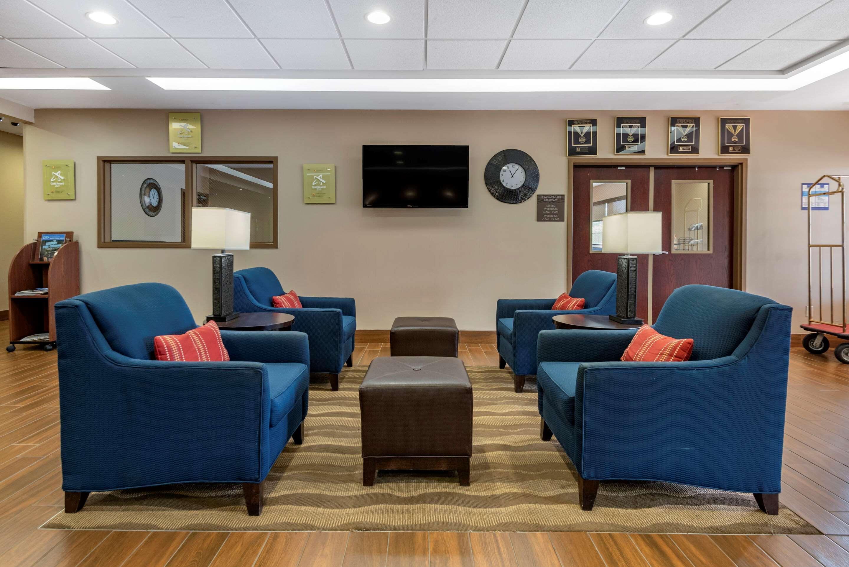 Comfort Inn & Suites Farmington - Victor מראה חיצוני תמונה
