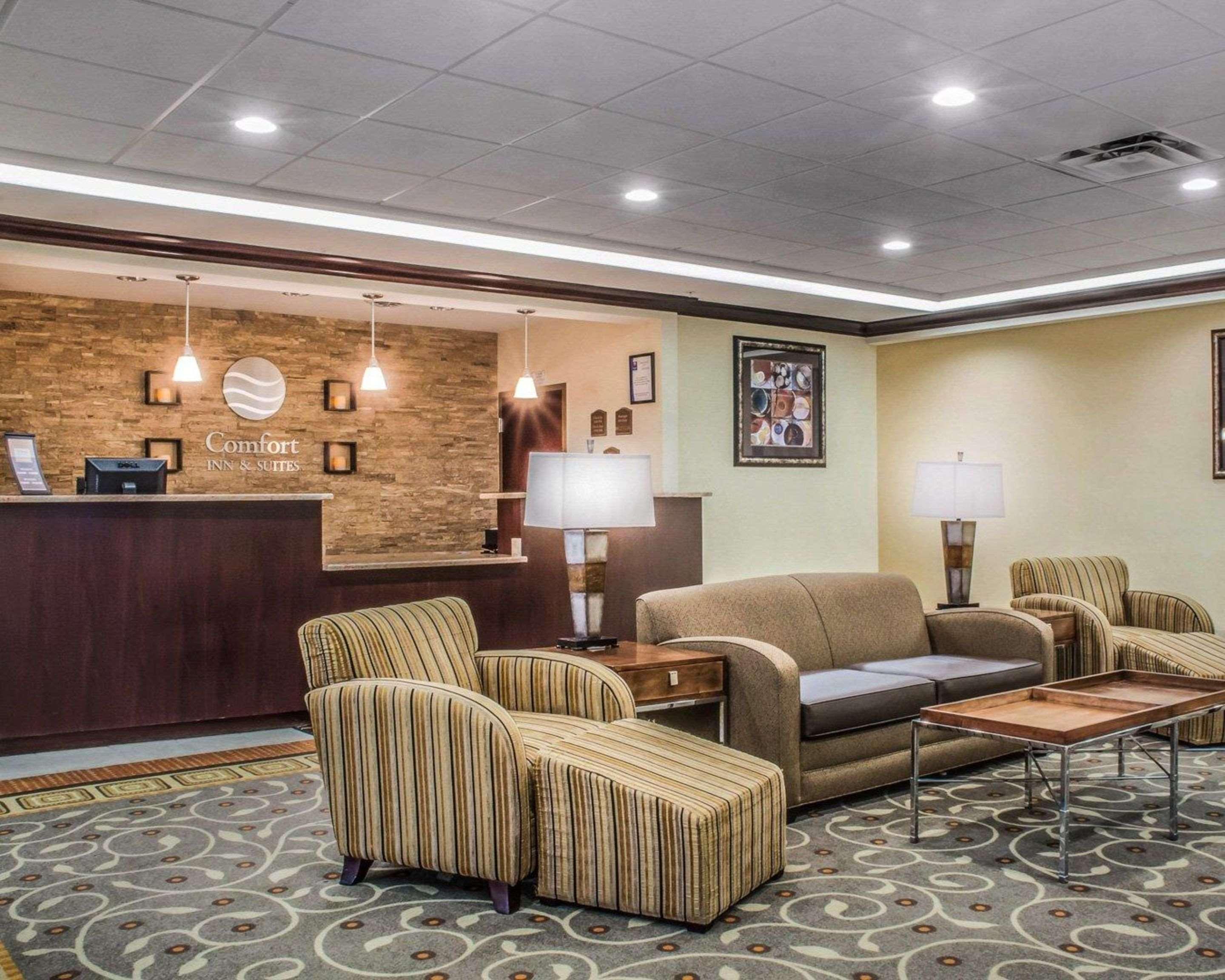 Comfort Inn & Suites Farmington - Victor מראה חיצוני תמונה