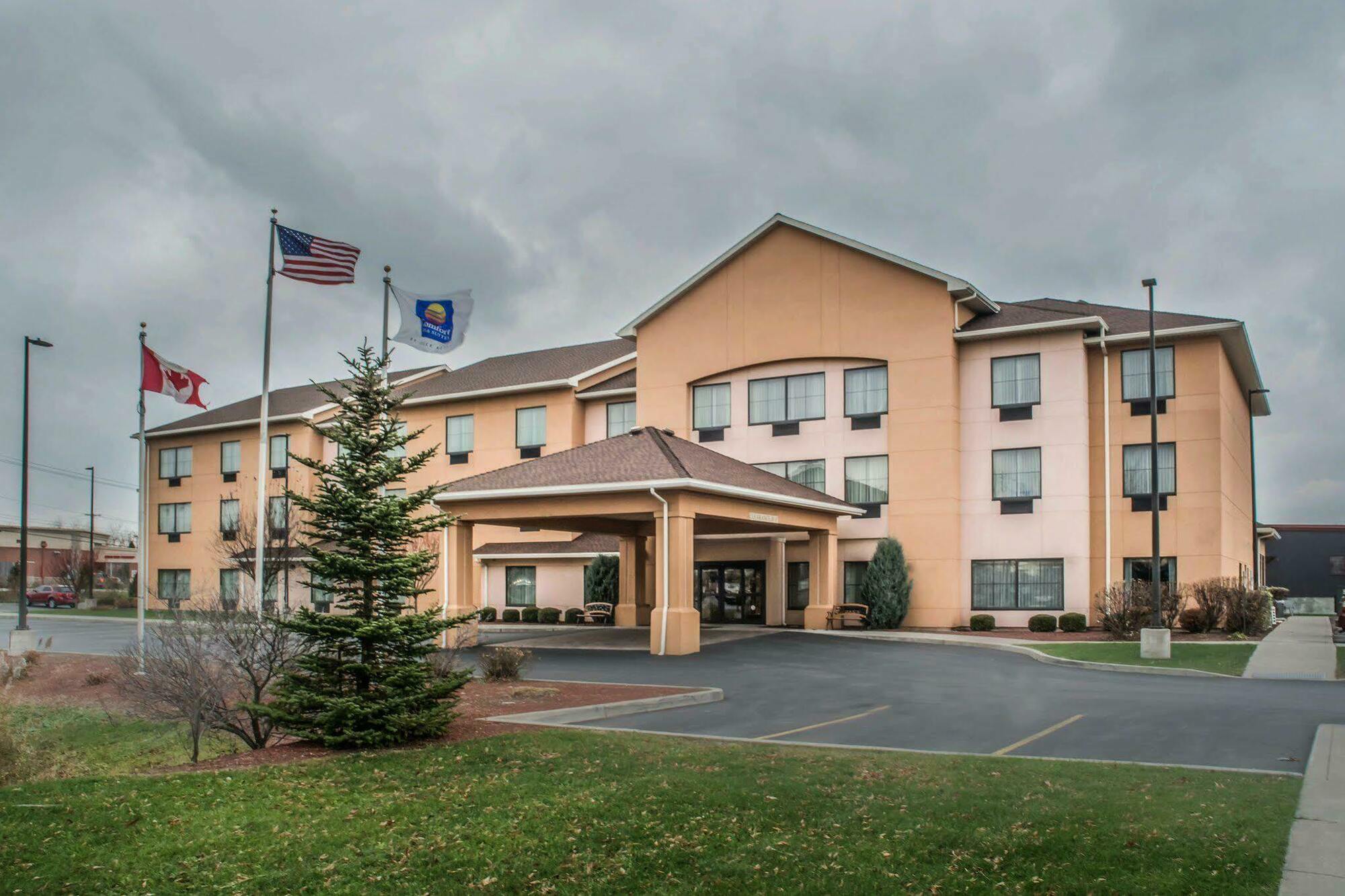 Comfort Inn & Suites Farmington - Victor מראה חיצוני תמונה